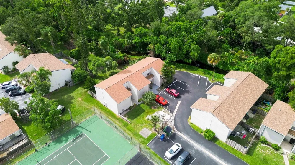 1006 LONGFELLOW COURT Sarasota, FL 34243