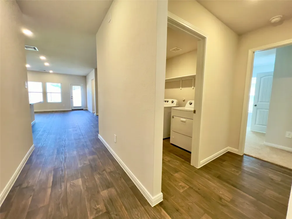 305 Darwin Place Lockhart, TX 78644