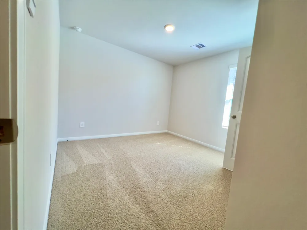 305 Darwin Place Lockhart, TX 78644
