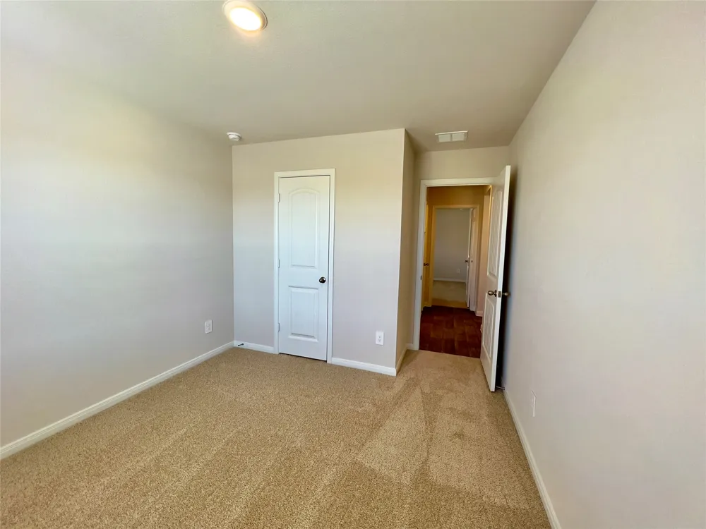 305 Darwin Place Lockhart, TX 78644