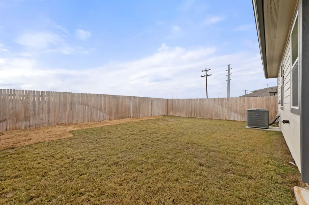 237 Ashford Street San Marcos, TX 78666