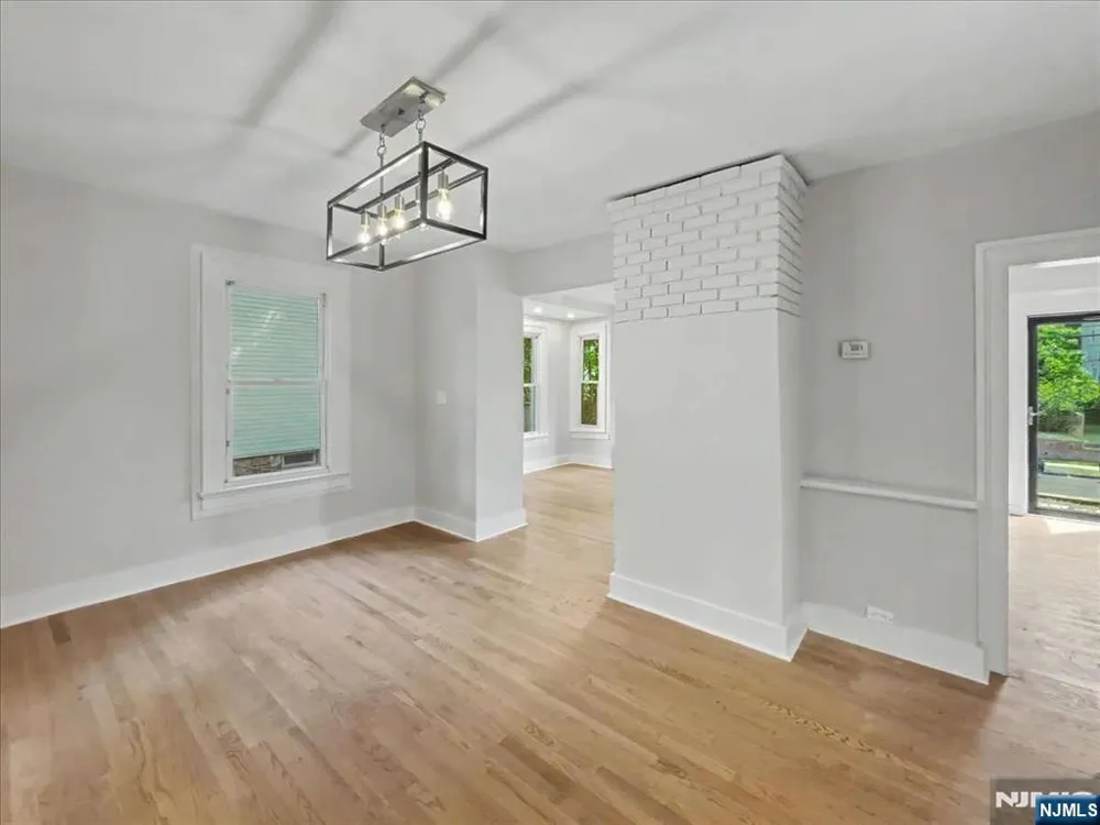 89 W Hamilton Avenue Englewood, NJ 07631