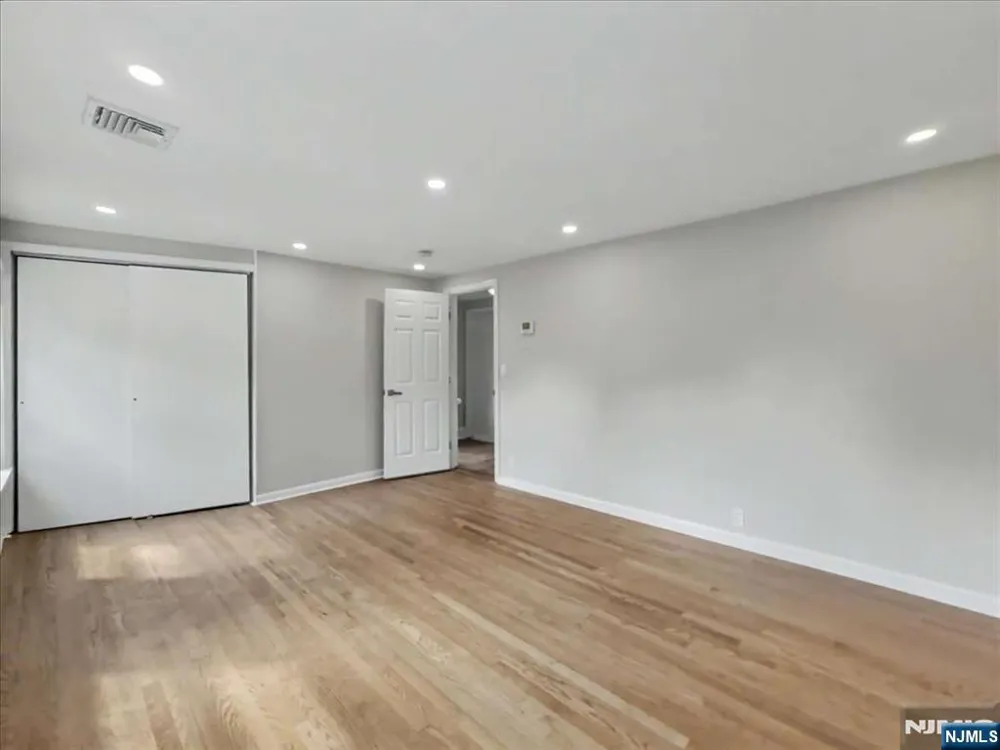 89 W Hamilton Avenue Englewood, NJ 07631