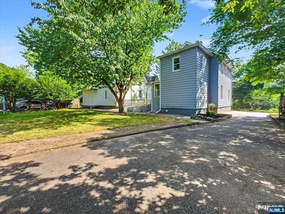 89 W Hamilton Avenue Englewood, NJ 07631