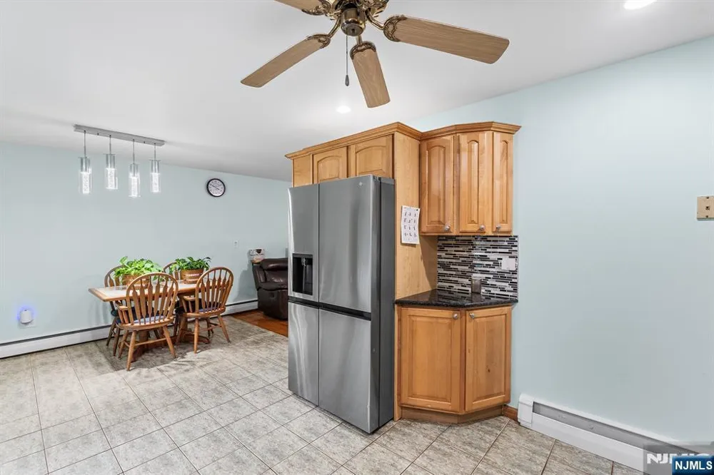 130 Vreeland Avenue Bloomingdale, NJ 07403