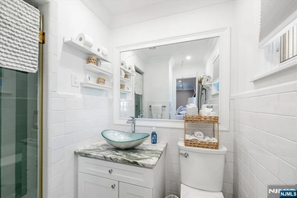 535 Willow Avenue Lyndhurst, NJ 07071