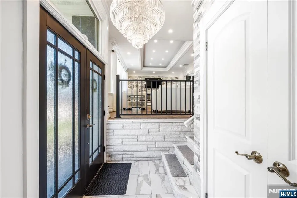 535 Willow Avenue Lyndhurst, NJ 07071
