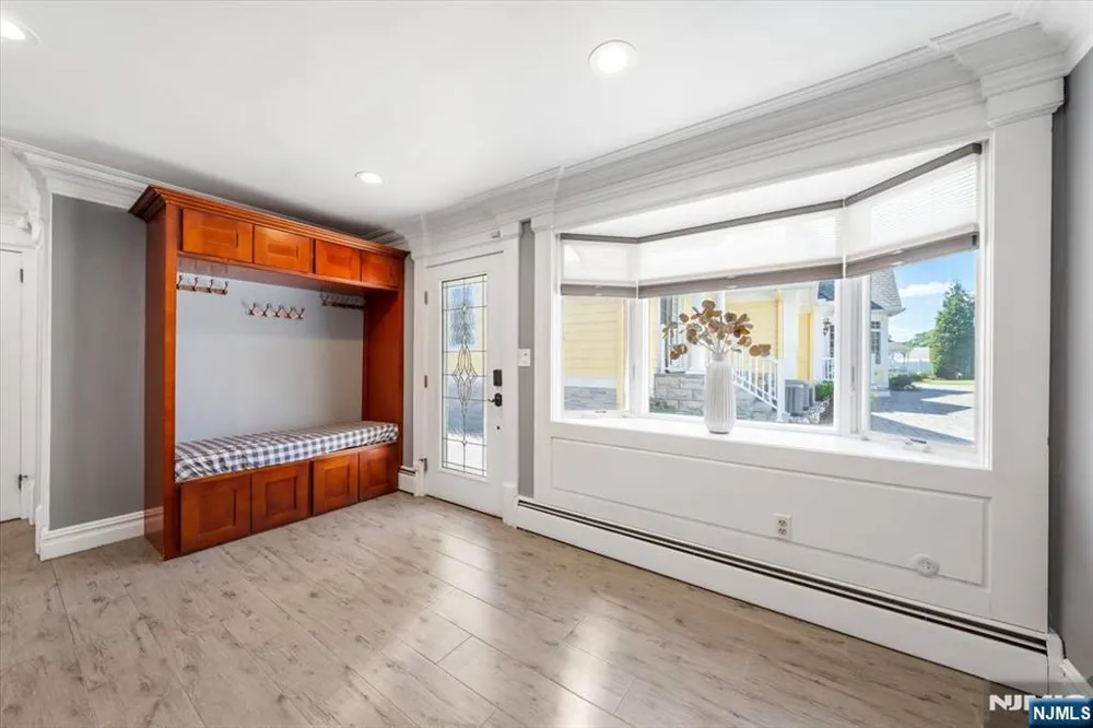535 Willow Avenue Lyndhurst, NJ 07071