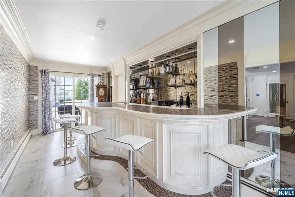 535 Willow Avenue Lyndhurst, NJ 07071