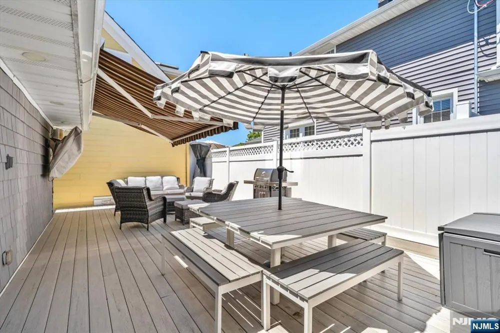 535 Willow Avenue Lyndhurst, NJ 07071