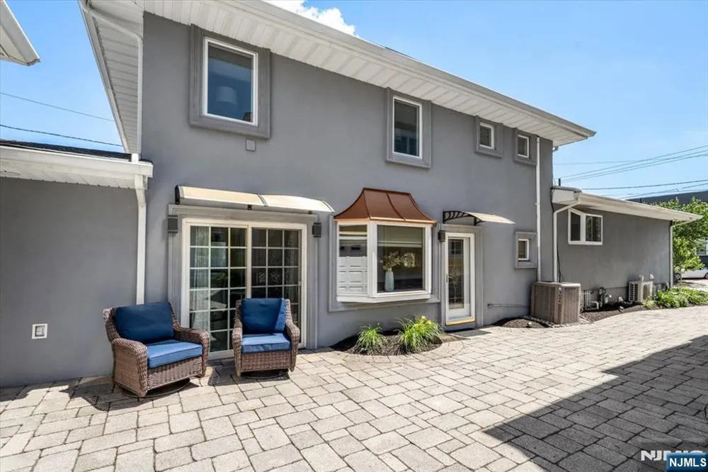 535 Willow Avenue Lyndhurst, NJ 07071