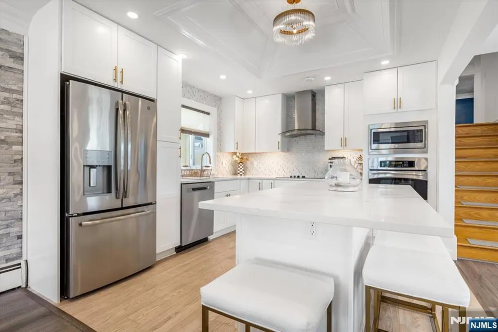535 Willow Avenue Lyndhurst, NJ 07071