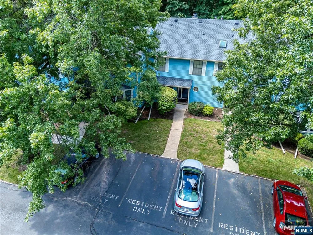 1303 Timber Oaks Road 1303 Edison, NJ 08820