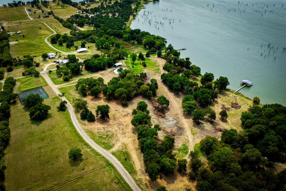 2085 S Oaks Lane Lone Oak, TX 75453
