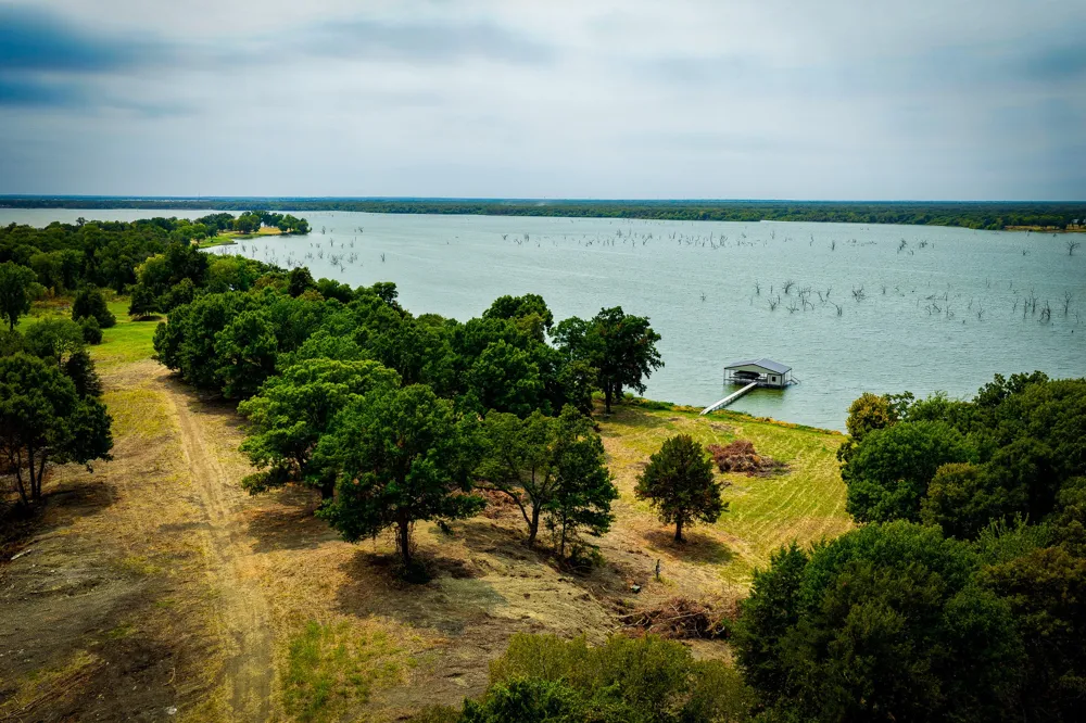 2085 S Oaks Lane Lone Oak, TX 75453