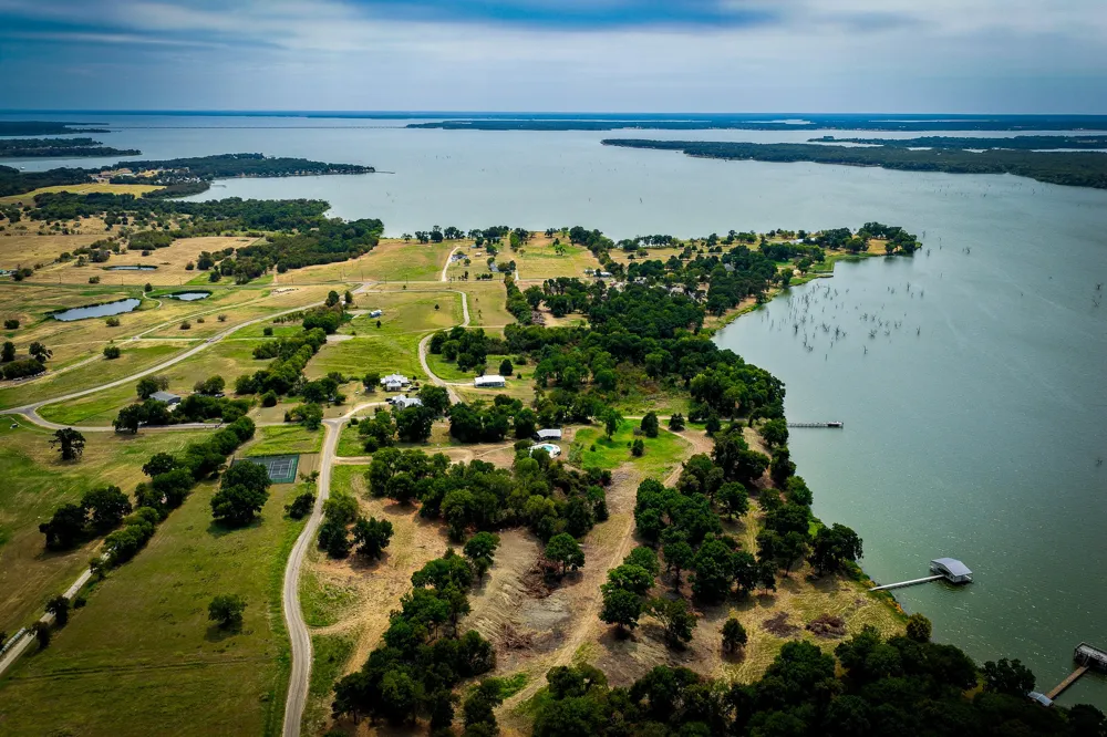 2085 S Oaks Lane Lone Oak, TX 75453