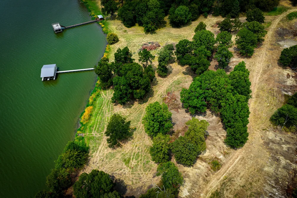 2085 S Oaks Lane Lone Oak, TX 75453