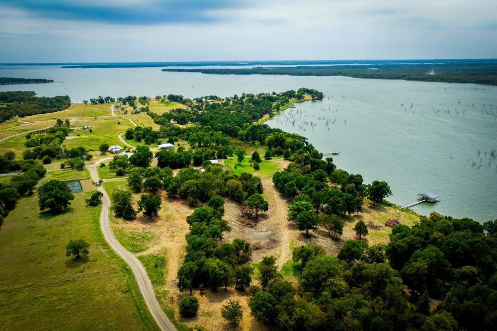 2085 S Oaks Lane Lone Oak, TX 75453