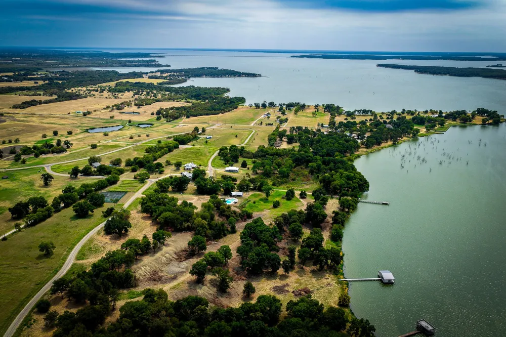2085 S Oaks Lane Lone Oak, TX 75453