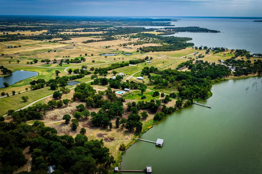 2085 S Oaks Lane Lone Oak, TX 75453