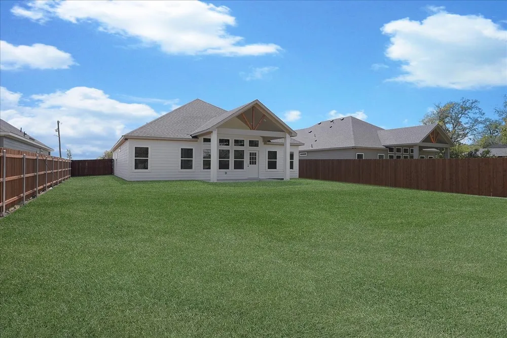 5625 Oak Grove Road Fort Worth, TX 76134