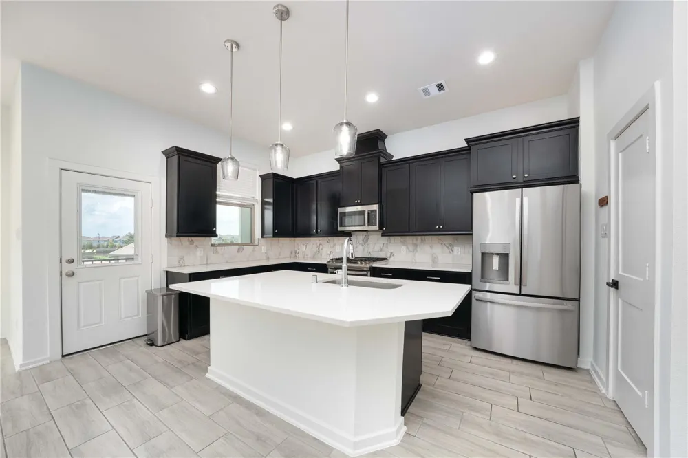 4994 Caranza Court Rosharon, TX 77583
