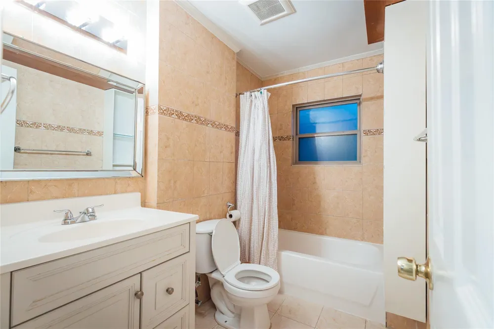 5617 Schutz Street Houston, TX 77032