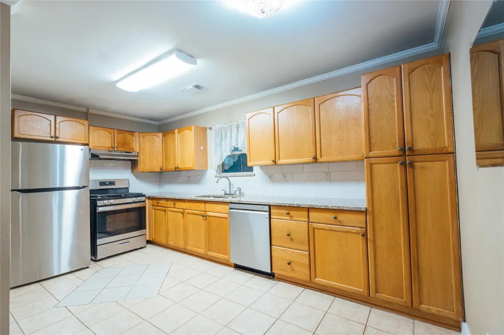 5617 Schutz Street Houston, TX 77032