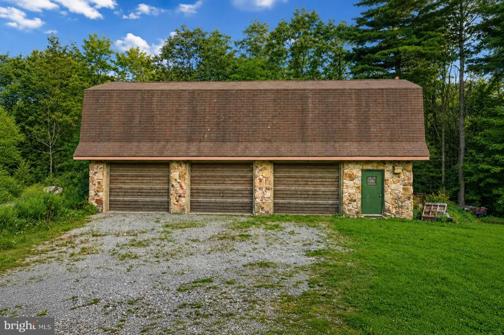 5847 BITTINGER ROAD Swanton, MD 21561