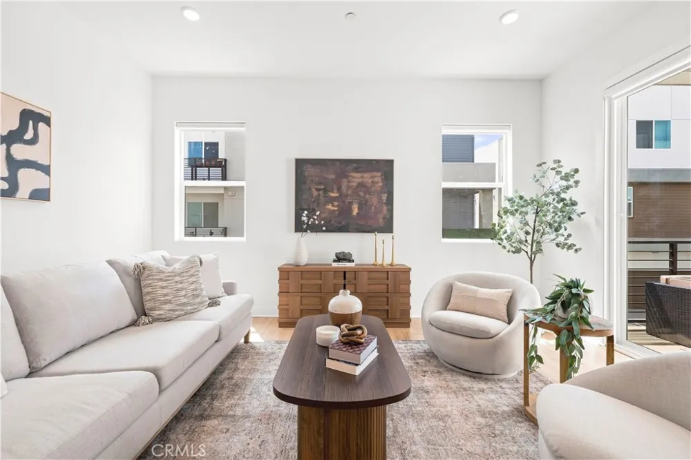27212 Diamond Peak Lane #203 Valencia, CA 91381