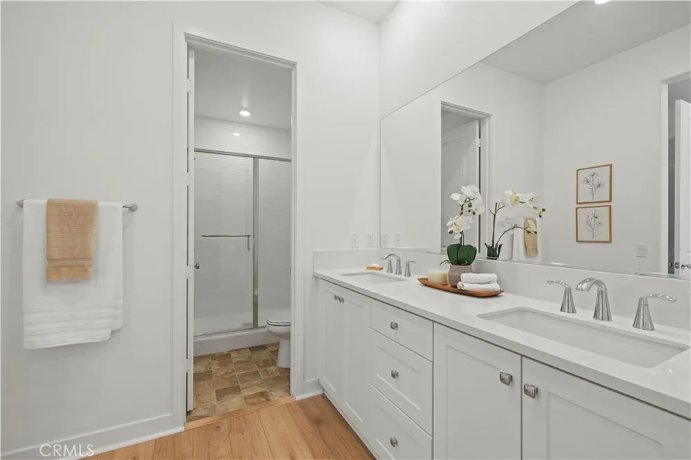 27212 Diamond Peak Lane #203 Valencia, CA 91381