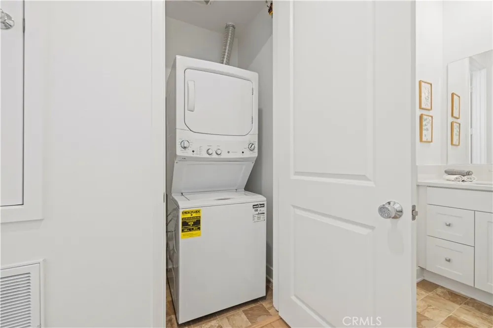 27212 Diamond Peak Lane #203 Valencia, CA 91381