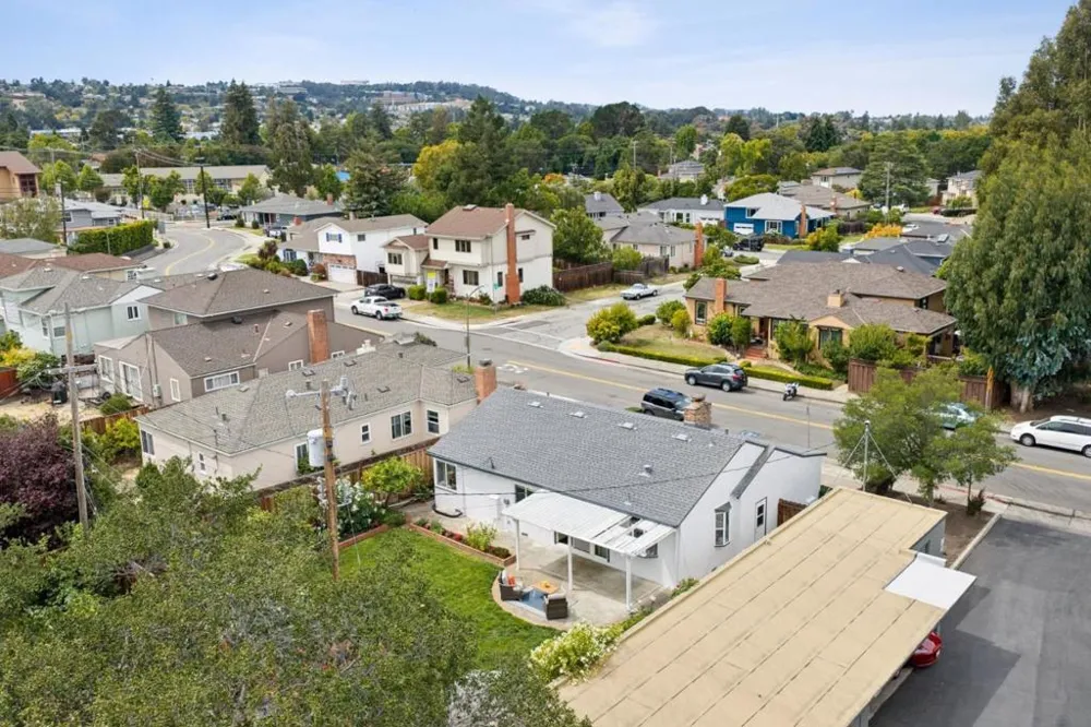 261 36th Avenue San Mateo, CA 94403