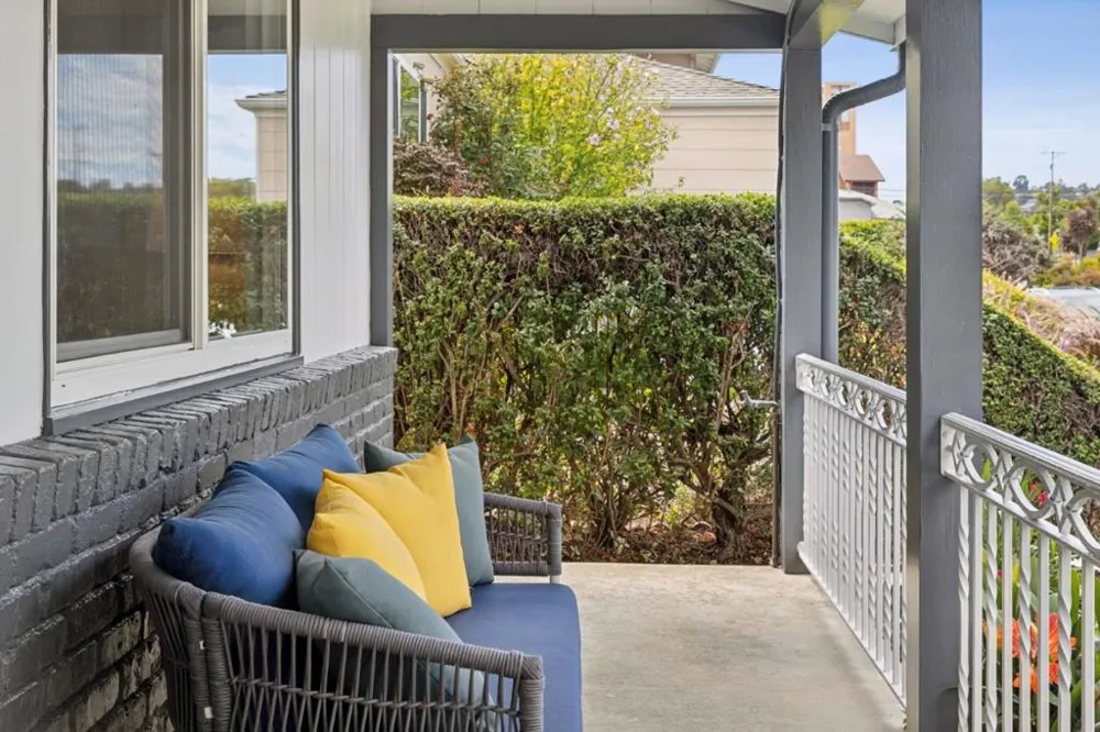 261 36th Avenue San Mateo, CA 94403
