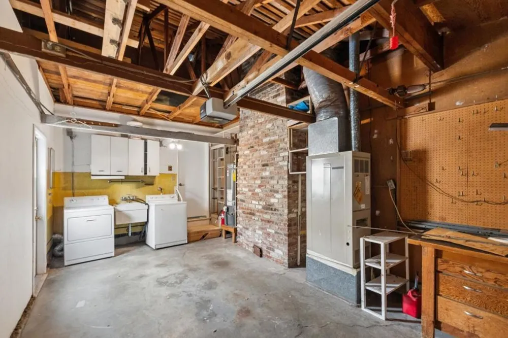 261 36th Avenue San Mateo, CA 94403