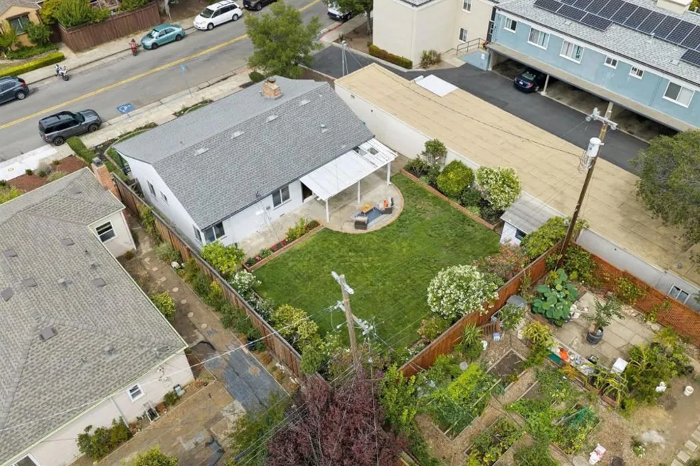 261 36th Avenue San Mateo, CA 94403