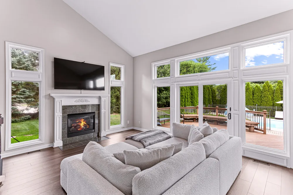 22390 Diamond Court Farmington Hills, MI 48335