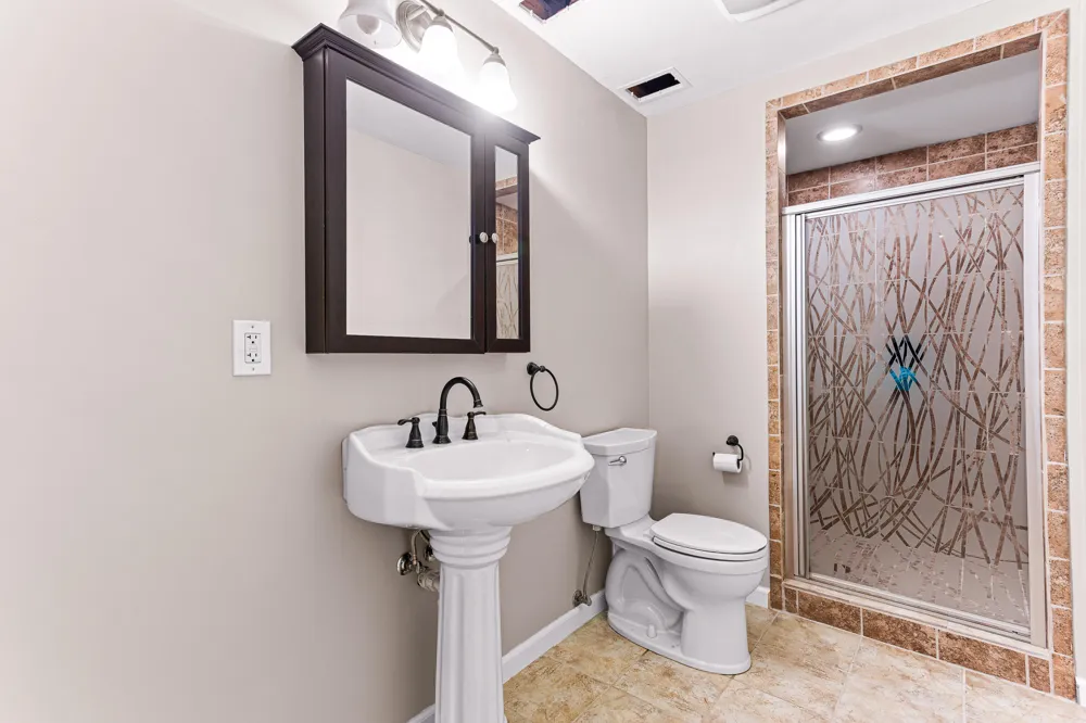 22390 Diamond Court Farmington Hills, MI 48335