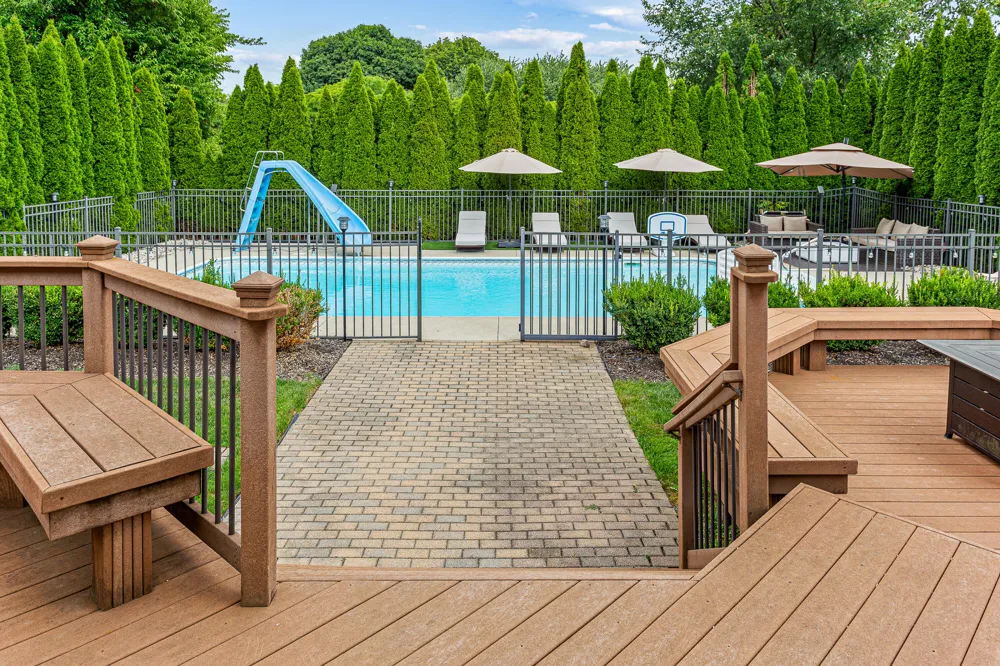22390 Diamond Court Farmington Hills, MI 48335