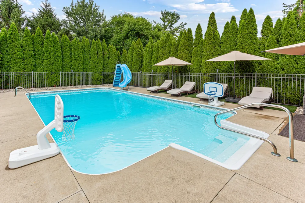 22390 Diamond Court Farmington Hills, MI 48335