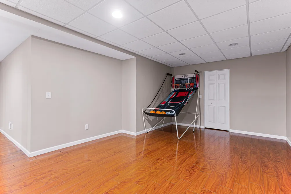22390 Diamond Court Farmington Hills, MI 48335
