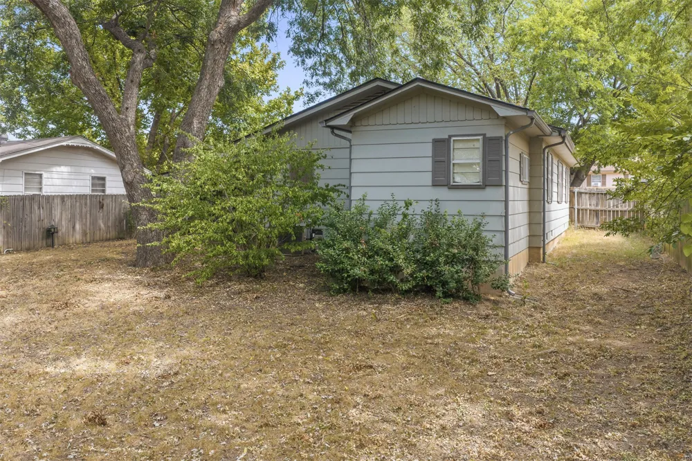 125 Frances Street Healdton, OK 73438