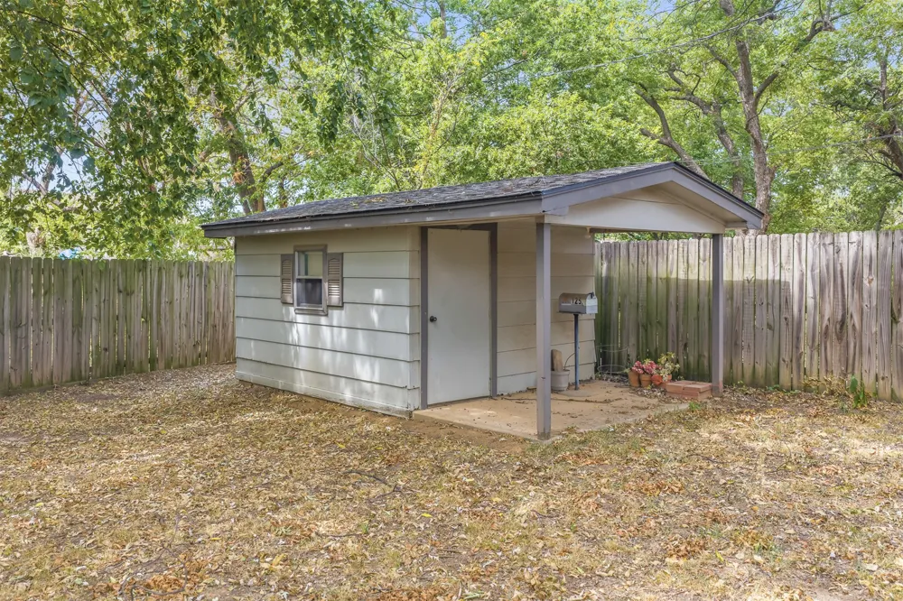 125 Frances Street Healdton, OK 73438