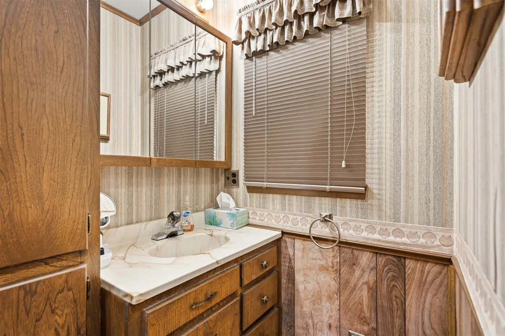 125 Frances Street Healdton, OK 73438