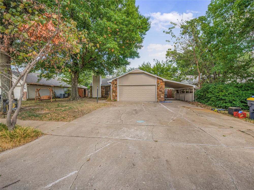 17703 S Tacoma Street Mounds, OK 74047