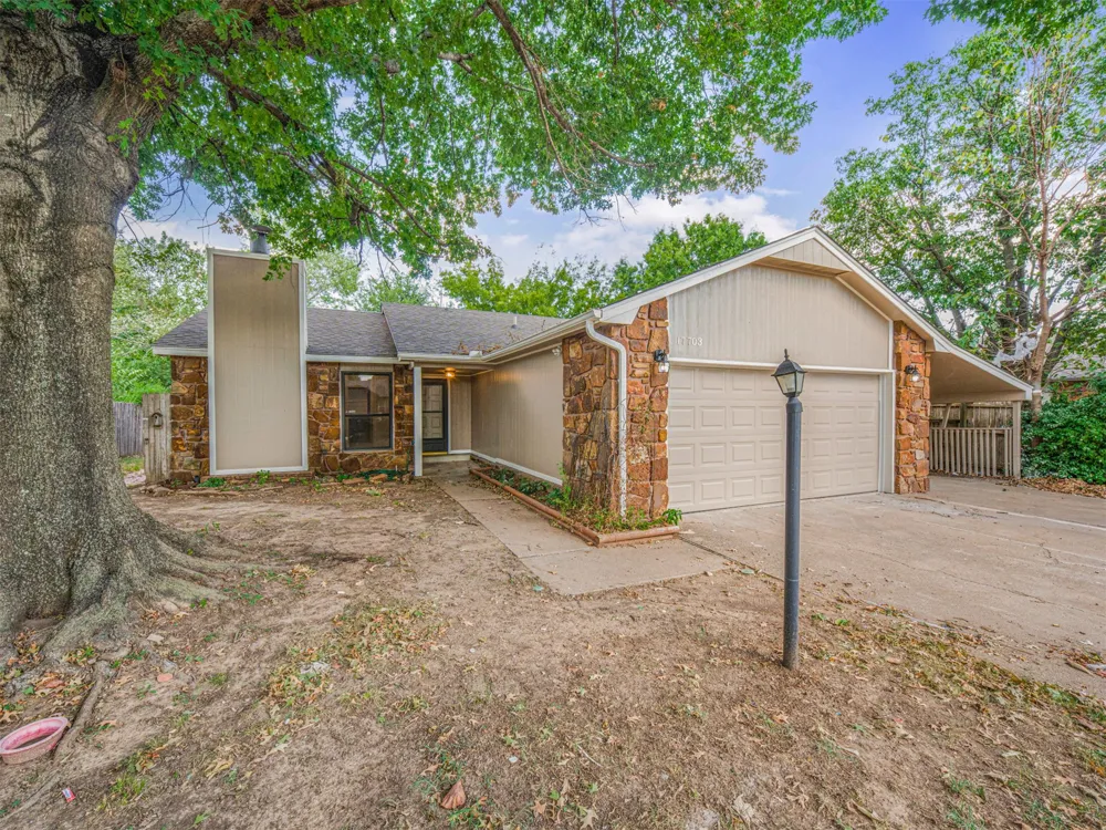 17703 S Tacoma Street Mounds, OK 74047