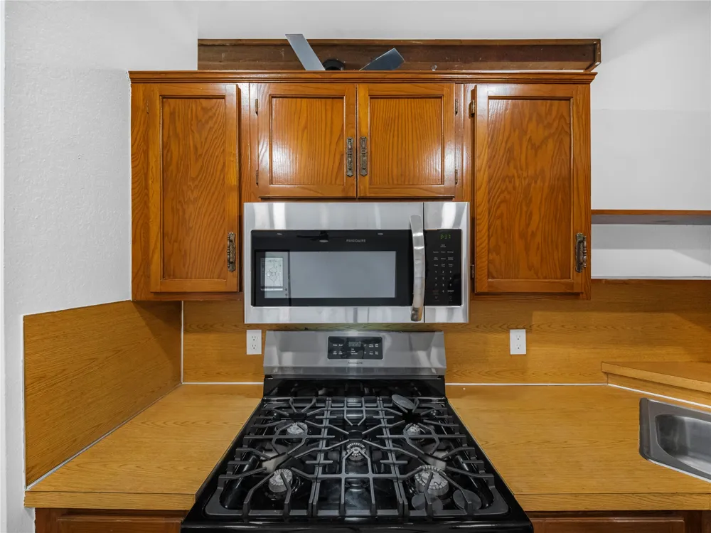 17703 S Tacoma Street Mounds, OK 74047