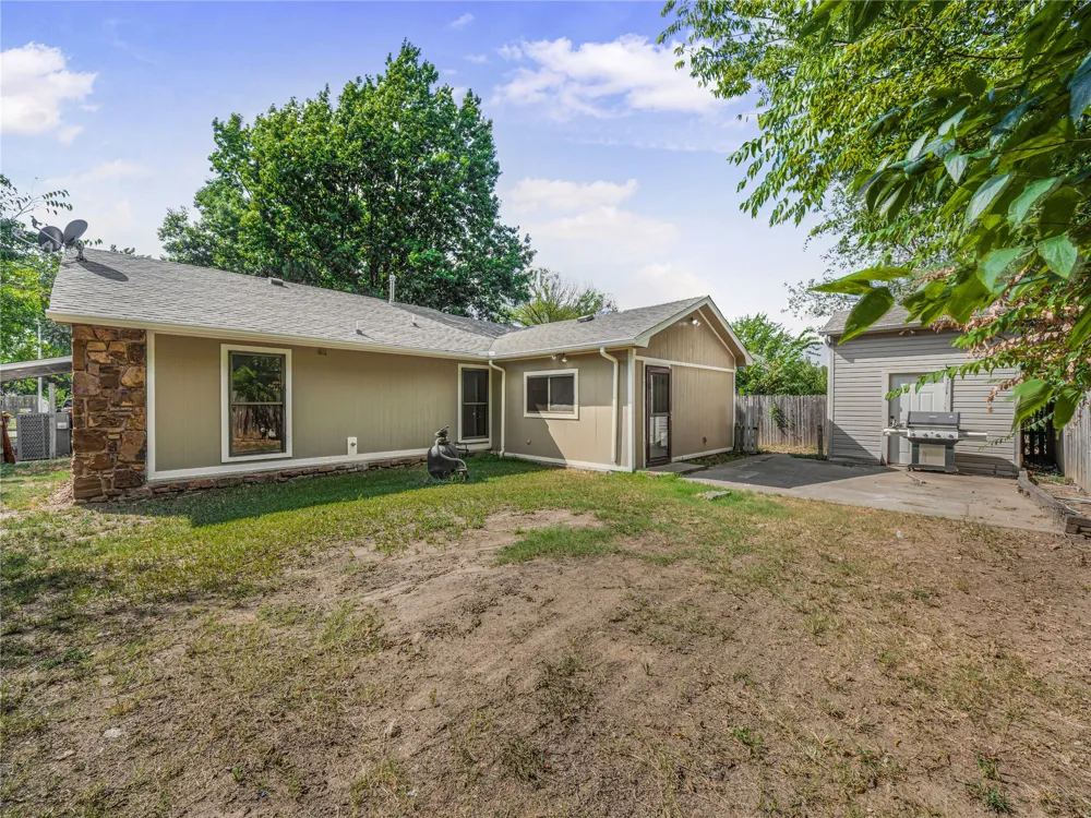 17703 S Tacoma Street Mounds, OK 74047