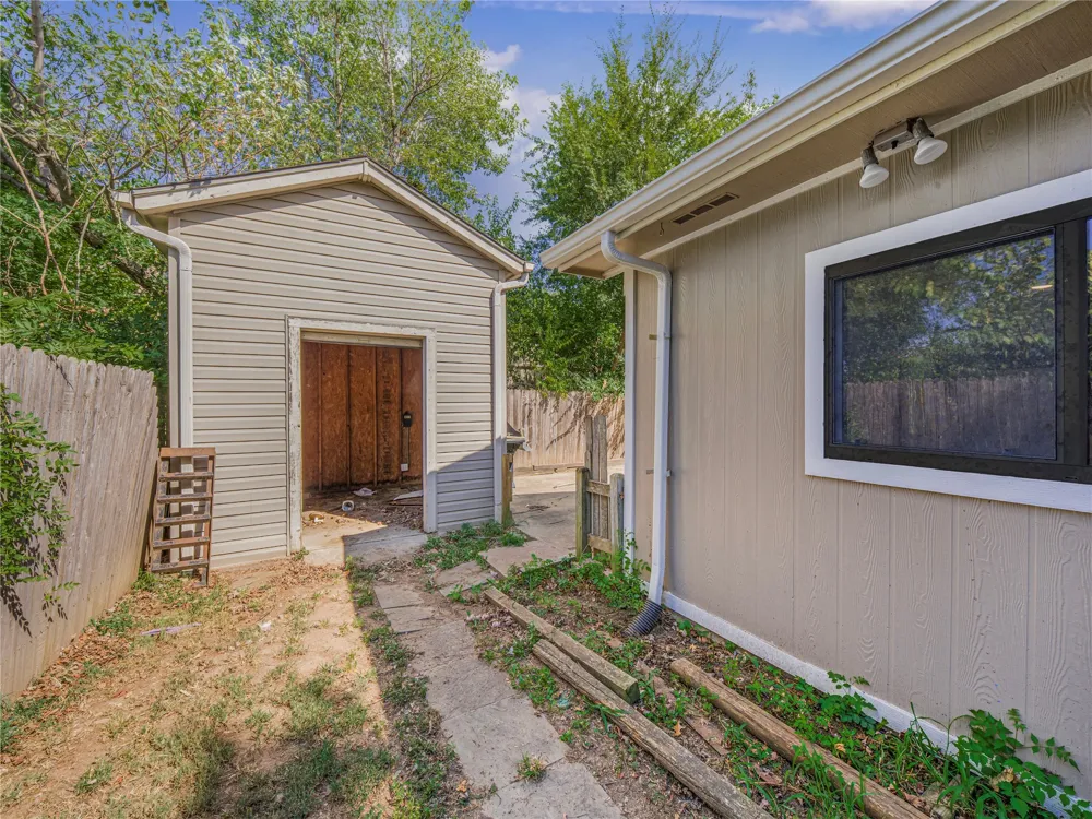 17703 S Tacoma Street Mounds, OK 74047