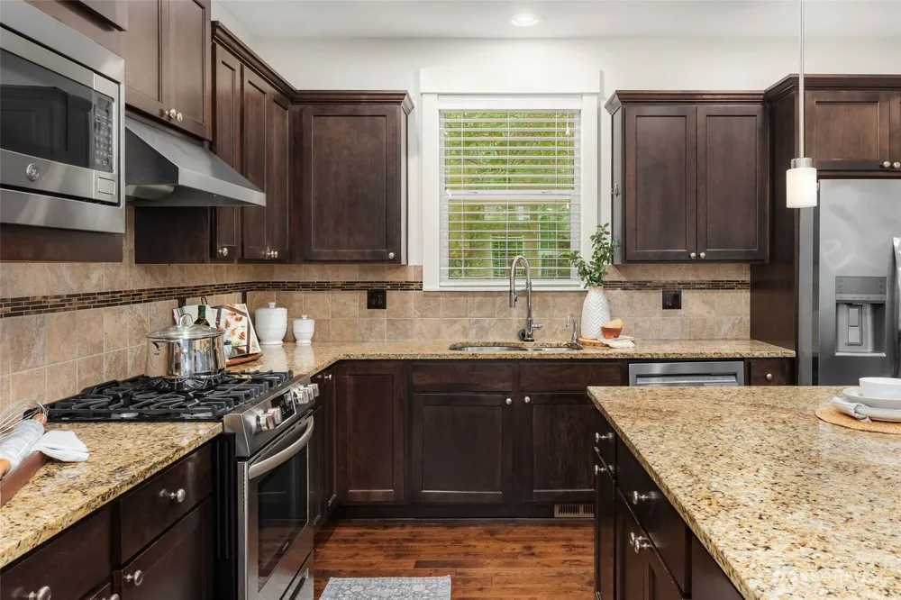 17019 NE 118th Way Redmond, WA 98052